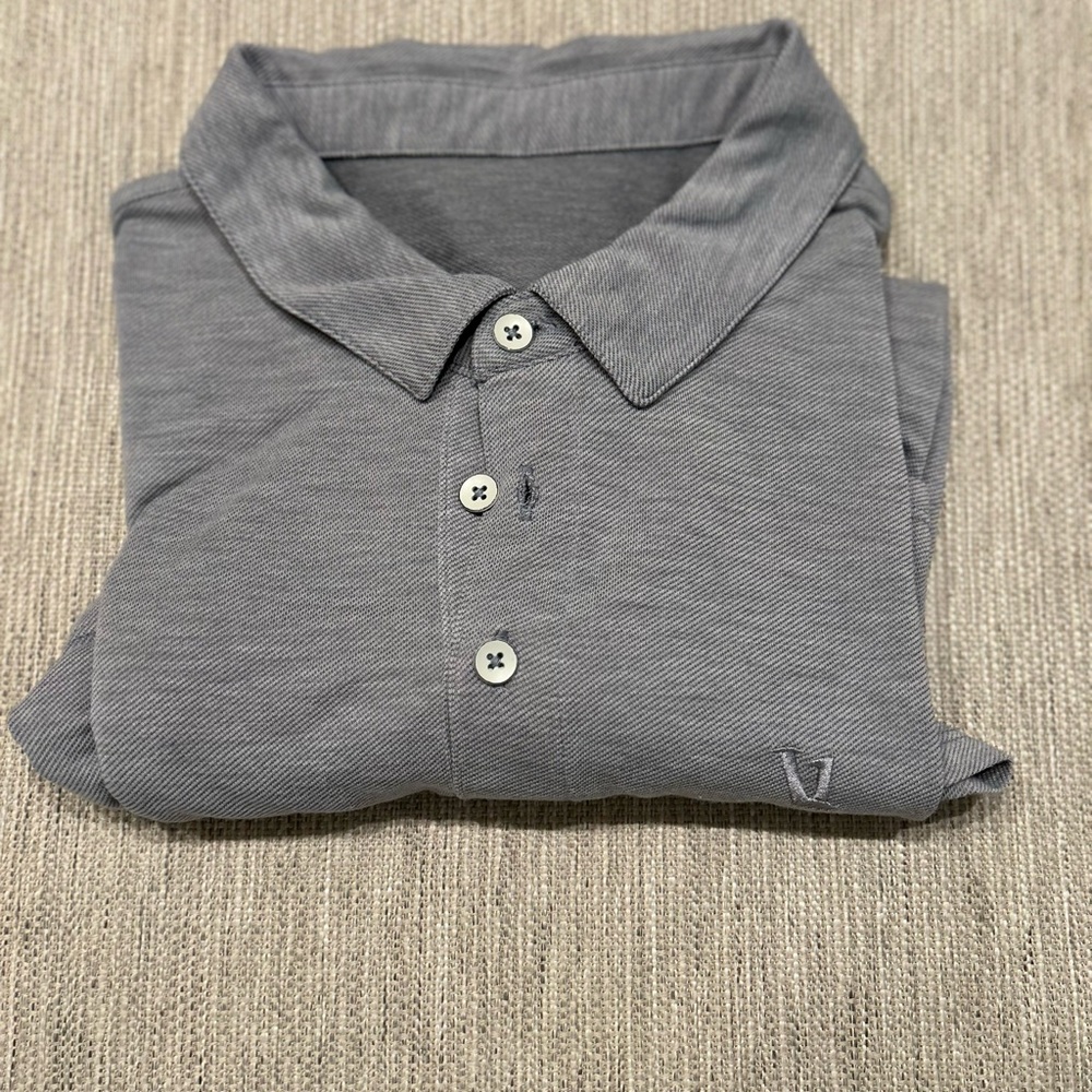 Vuori Polo Shirt Size Large